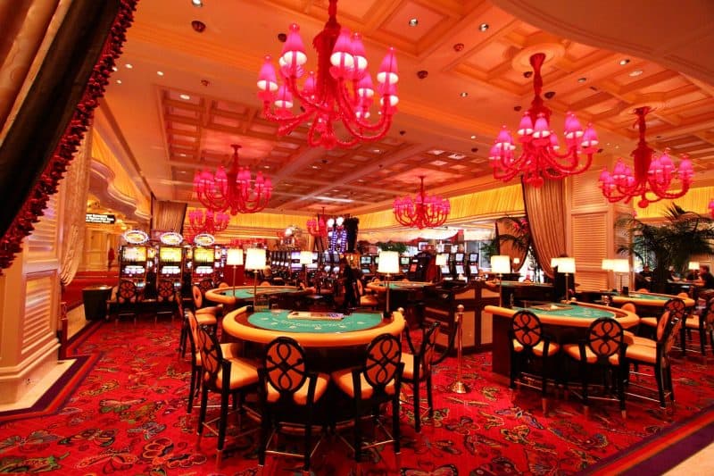 Slot Makinesiyle Sürülen Duygusal Yolculuk